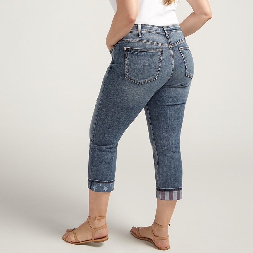 NEW Silver Jeans Co. Suki Mid Rise Americana Curvy Fit Capri Plus Size 22W